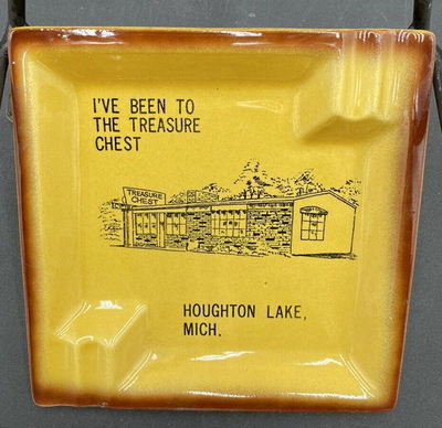 AJs Quiltery West (Treasure Chest) - Ashrtay (newer photo)